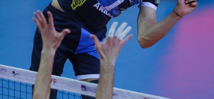 Voleybol: AXA Sigorta Efeler Ligi