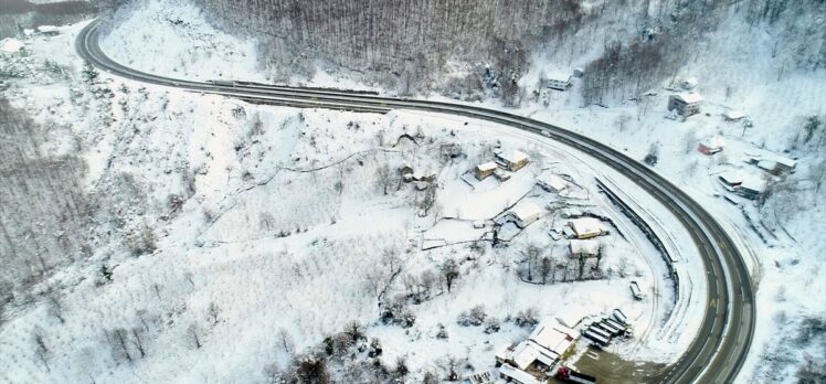 Bolu Dağı'nın kar manzarası havadan görüntülendi