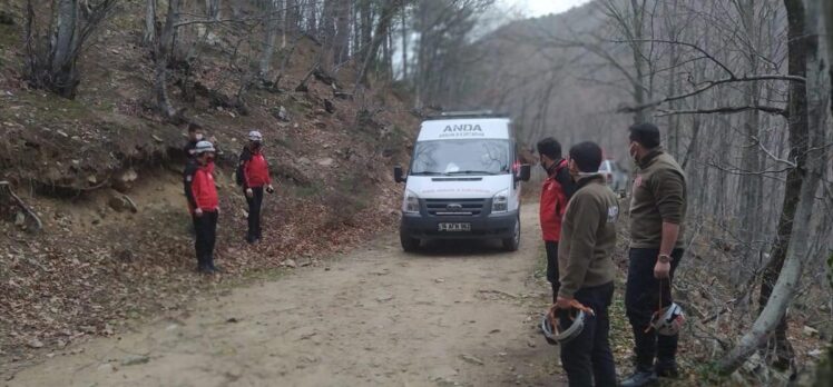 Bursa'da ormanlık alanda mahsur kalan kişi kurtarıldı