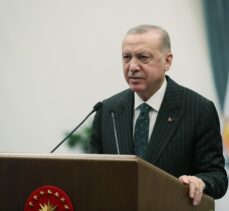 Erdoğan: “(CHP) Partilerinde işler kaset, taciz ve hırsızlıkla yürüdüğü için milletin tercihiyle göreve gelebilmeyi havsalalarına sığdıramıyorlar.”