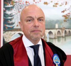 Edirne'de muayene geliriyle öğrenci okutan Prof. Dr. Hakan Tuna hayatını kaybetti