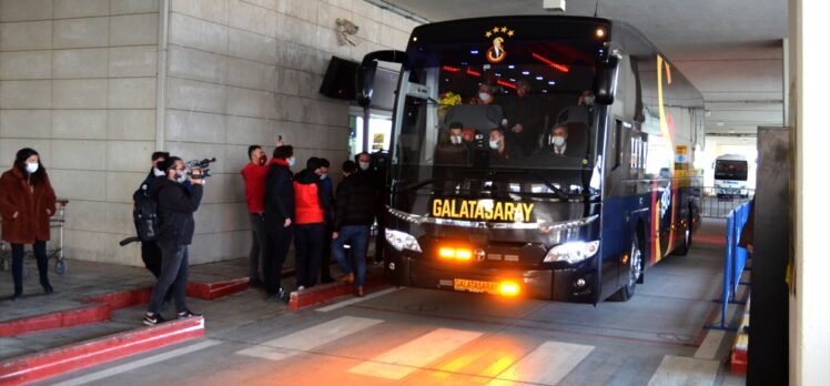 Galatasaray kafilesi Konya'ya geldi