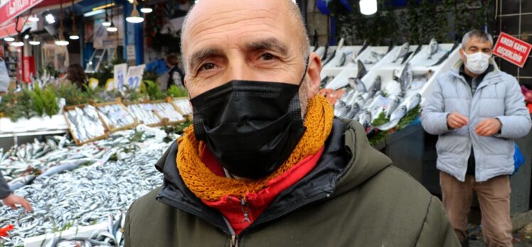 Karadeniz'deki hamsi bolluğu Edirne'deki tezgahları şenlendirdi