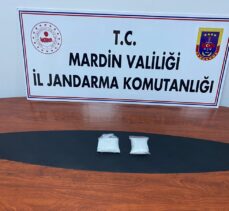 Mardin'de alıcı gibi davranan jandarma uyuşturucu satıcısını suçüstü yakaladı