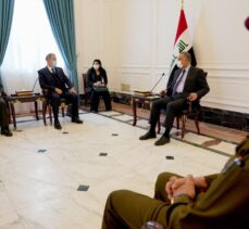 Milli Savunma Bakanı Hulusi Akar, Irak Başbakanı Mustafa Kazımi ile görüştü