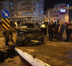 Ordu'da taksi ile otomobil çarpıştı: 4 yaralı