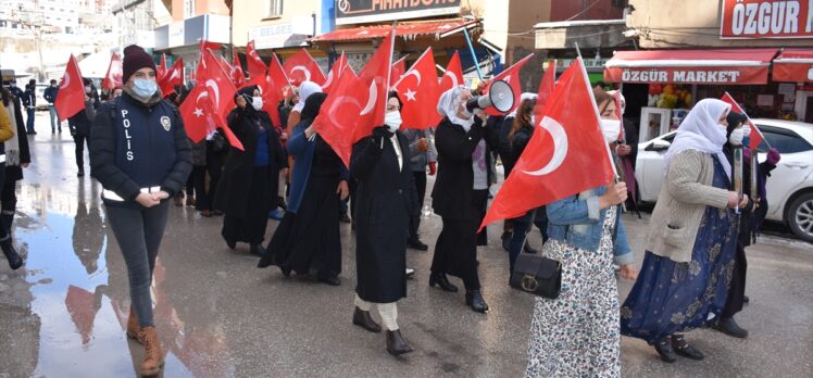 Şırnak'ta terör mağduru aileler HDP İl Başkanlığı önünde eylem yaptı