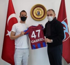 Trabzonspor Kulübü Pereira'ya teşekkür plaketi verdi