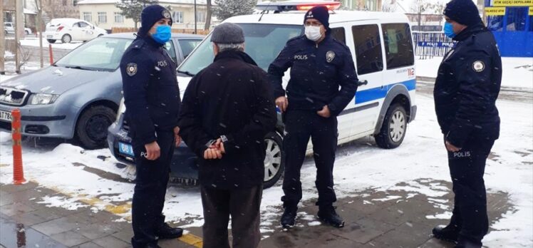 57 bin lirasını kaptırmıştı, ikinci kez dolandırılmasını polisin dikkati önledi