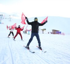 Gençlik ve Spor Bakanı Kasapoğlu, Haserek Kayak Merkezi'ni ziyaret etti