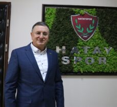 Hatayspor Onursal Başkanı Lütfü Savaş, başarılarının sırrını mücadeleci olmaya bağlıyor: