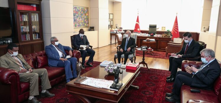 Kılıçdaroğlu, Sudan'ın Ankara Büyükelçisi Adil İbrahim Mustafa Ahmed'i kabul etti