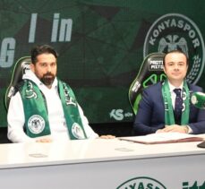 Konyaspor, teknik direktör İlhan Palut ile sözleşme imzaladı