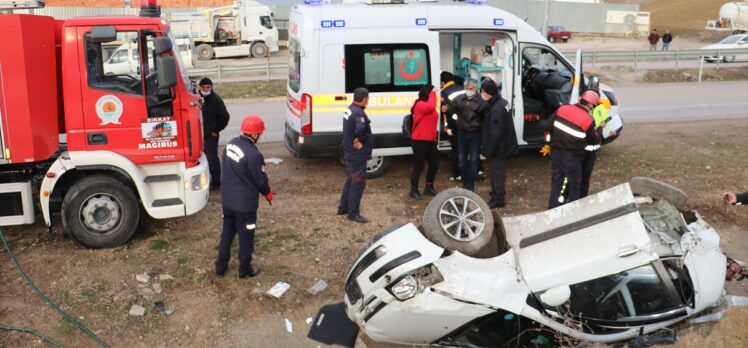 Samsun'da otomobil devrildi: 1 ölü, 3 yaralı