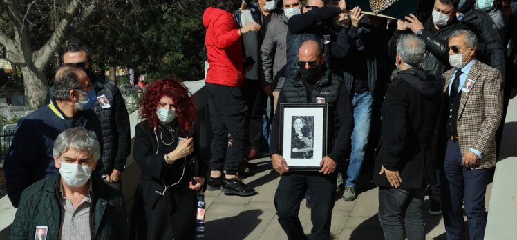 Türk sanat müziği sanatçısı Hüner Coşkuner son yolculuğuna uğurlandı