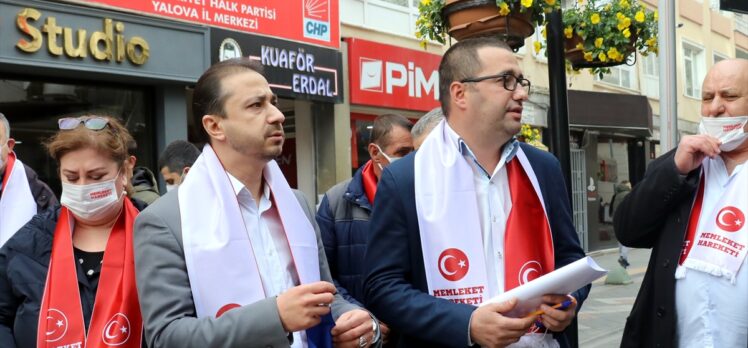 Yalova'da bir grup CHP'li, parti üyeliğinden istifa etti