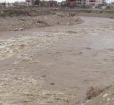 Adıyaman ve Kahramanmaraş'ta sağanak yaşamı olumsuz etkiledi