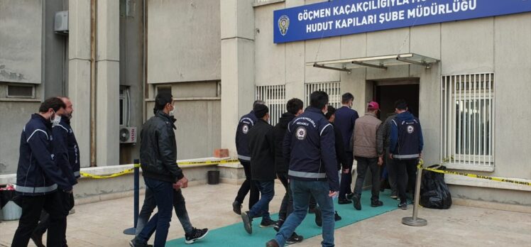 Ankara'da polisin düzenlediği 4 ayrı operasyonda 48 düzensiz göçmen yakalandı