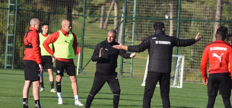 Büyükşehir Belediye Erzurumspor'un Antalya kampı sürüyor