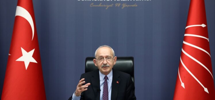 CHP Genel Başkanı Kılıçdaroğlu, down sendromlular ve aileleriyle görüştü: