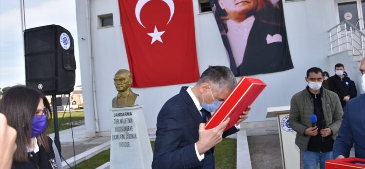 Cumhurbaşkanı Erdoğan'a sunulacak toprak, deniz suyu ve Türk bayrağı Çanakkale'den Balıkesir'e getirildi