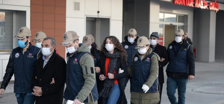 Eskişehir ve Şırnak'ta eski HDP'li yöneticilerin aralarında olduğu 4 şüpheli gözaltına alındı