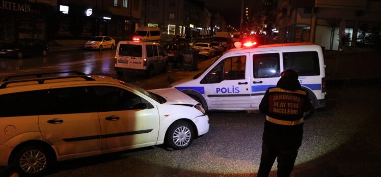 Gaziantep'te tabancayla bir polisi yaralayan otomobil sürücüsü kolundan vurularak yakalandı