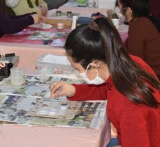 İnce dokunuşlarla cama şekil veren Karslı kadınlar özel tasarımlar yapıyor