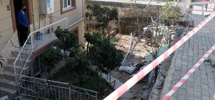 İzmir'de apartmanın bahçesine düşen otomobilin altından çıkarılan çocuk o anları unutamıyor