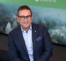 Mehmet Özalp'e Schneider Electric'te yeni görev