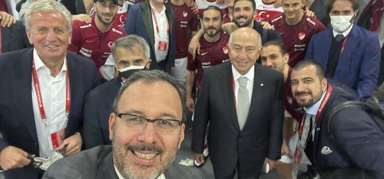 Gençlik ve Spor Bakanı Mehmet Muharrem Kasapoğlu, A Milli Takım'ın Norveç galibiyetini değerlendirdi: