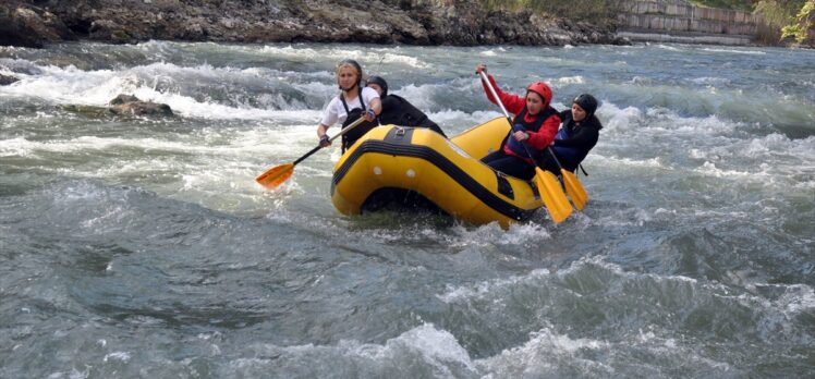 Raftingde emanet botla yakaladıkları başarıyı, uluslararası arenada sürdürmek istiyorlar