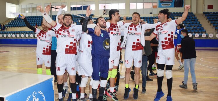 Voleybolda 1. Lig için play-off biletini alan Hakkari Sportif Faaliyetler, kentte heyecan oluşturdu