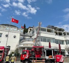 Baltalimanı Polisevi'nin bacasında çıkan yangını itfaiye söndürdü