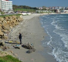 Çanakkale'de Gelibolu sahilinde erkek cesedi bulundu