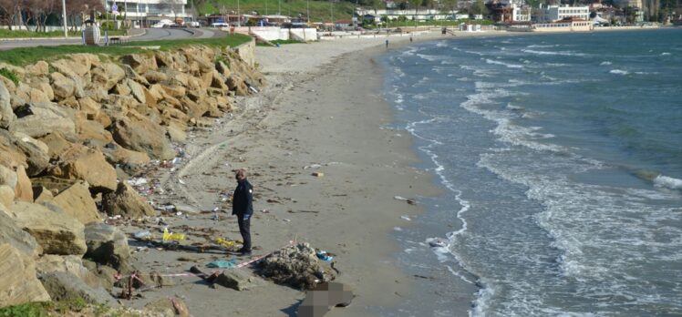 Çanakkale'de Gelibolu sahilinde erkek cesedi bulundu