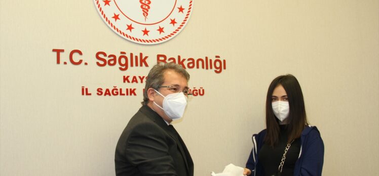 Kayseri'de meslek lisesi öğrencilerinin ürettiği 20 bin “N95” maske sağlık çalışanlarına dağıtılacak