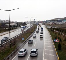 Kırıkkale-Ankara kara yolunda sokağa çıkma kısıtlaması öncesi yoğunluk yaşanıyor