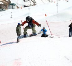 Serbest stil kayak ve snowboard şampiyonası Erzurum'da düzenlendi