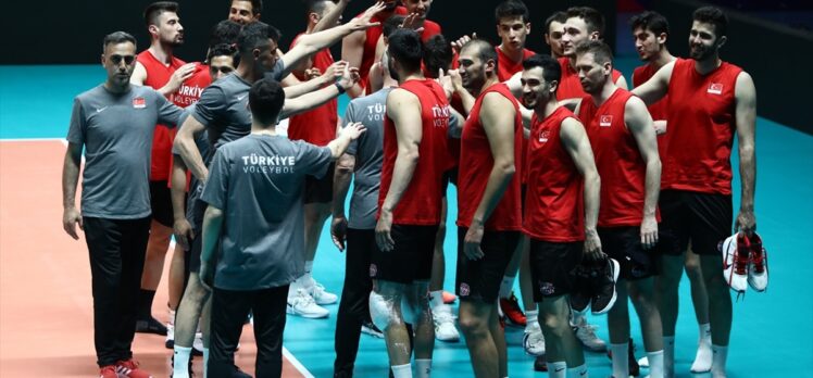 A Milli Erkek Voleybol Takımı, Ankara'da kampa girdi