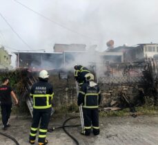 Adana'da bir eve ait depoda çıkan yangın hasara neden oldu