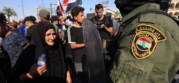 Bağdat’ta hükümete karşı protestolar devam ediyor