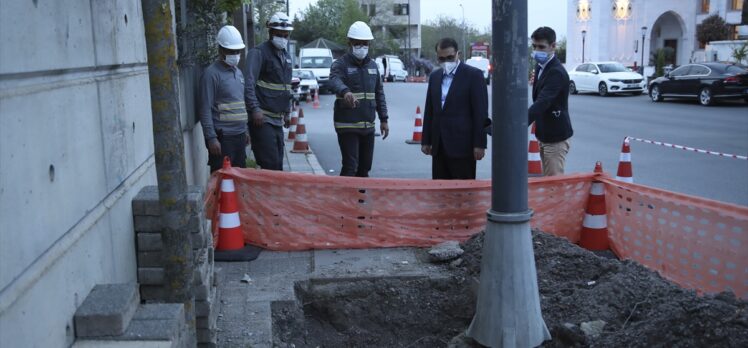 Bakan Dönmez, elektrik dağıtım işçileriyle iftar yaptı