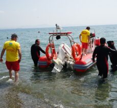 Balıkesir'de denizde kaybolduğundan şüphelenilen 84 yaşındaki kişinin aranmasına devam ediliyor