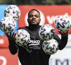 Cyle Larin Galatasaray derbisini kazanacaklarına inanıyor