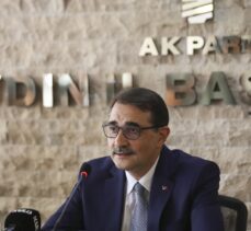 Bakan Dönmez, nüfusu 10 binin üzerindeki tüm ilçelere doğal gaz götürmeyi amaçladıklarını bildirdi: