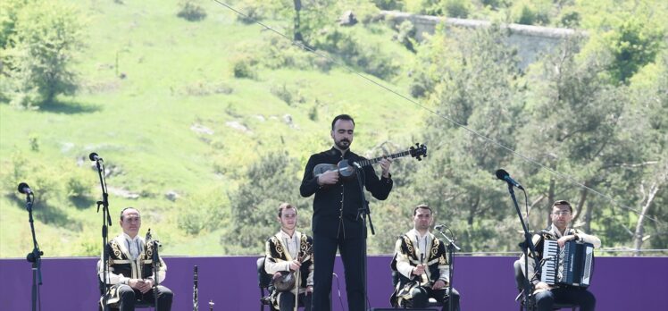 Karabağ'ın sembol şehri Şuşa'da “Harıbülbül” müzik festivali