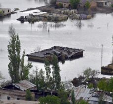 Kars'ta Karakurt HES Barajı'nda su seviyesi düşünce su altındaki köy gün yüzüne çıktı