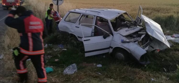 Mardin'de iki otomobilin çarpıştığı kazada 8 kişi yaralandı