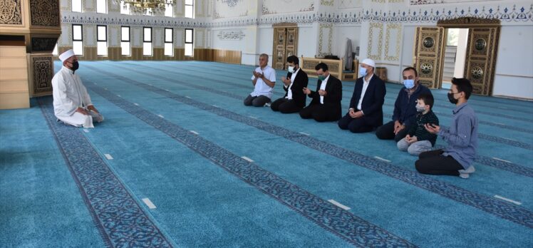 Şehidin vasiyeti üzerine tazminatı bağışlanan cami bayramın ilk günü ibadete açıldı